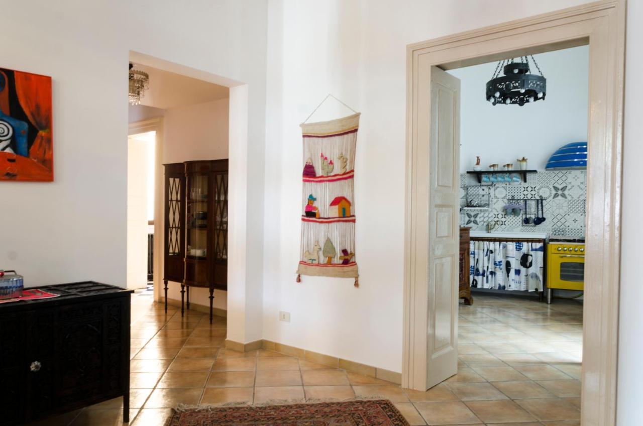 Maria Vittoria Charming Rooms And Apartments Brindisi Bagian luar foto