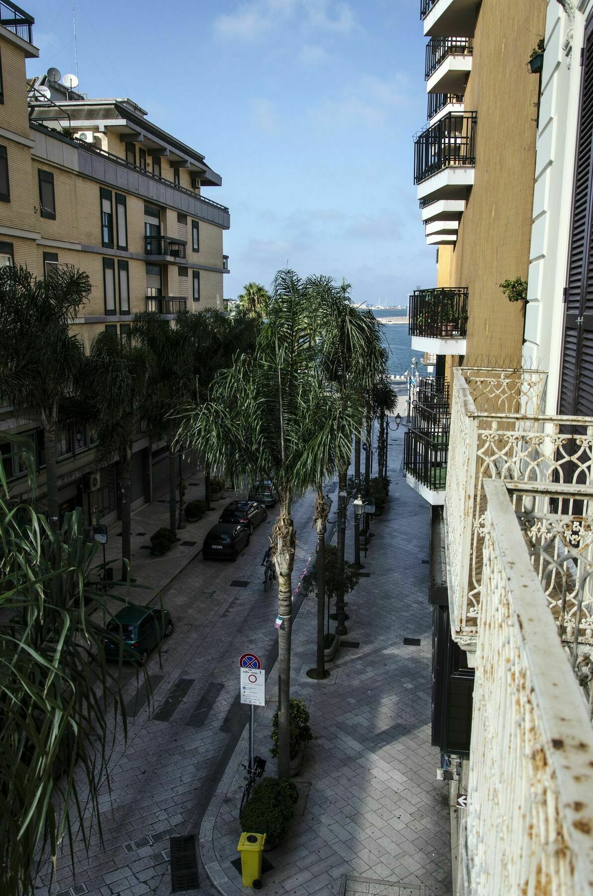 Maria Vittoria Charming Rooms And Apartments Brindisi Bagian luar foto